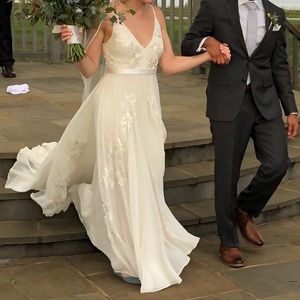 BHLDN "Dreams of You" Wedding Dress (plus belt)